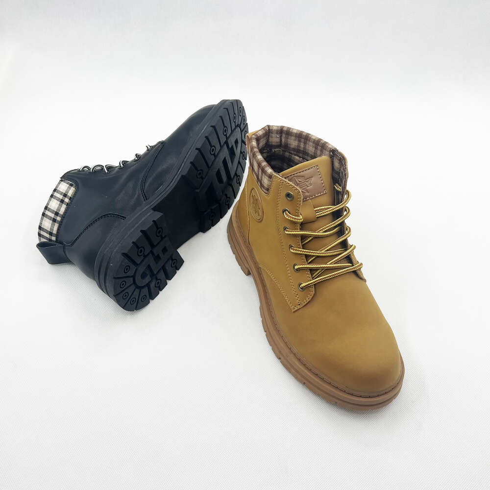 Designed Climbing Hiking Custom waterproof hiking High quality outdoor travel boots available for men and women