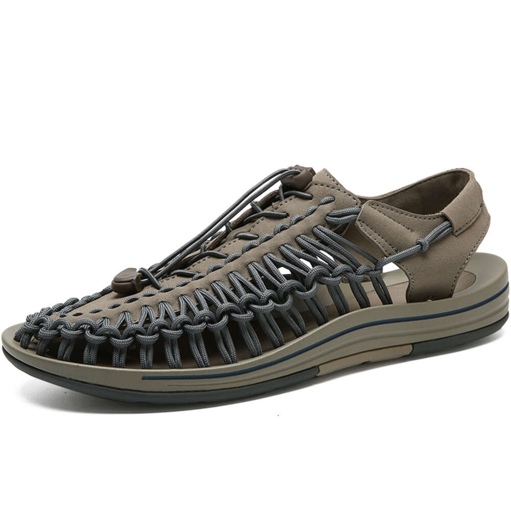 New big size comfortable men's beach outdoors hiking sandals