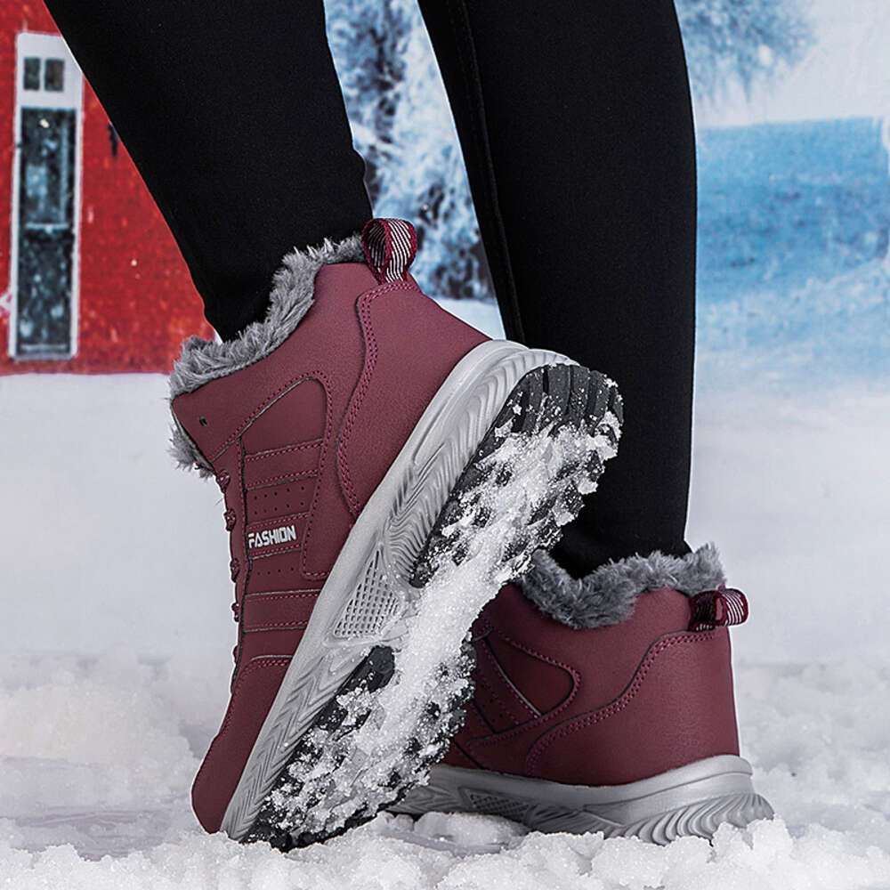 New design outdoor hiking winter warm sports cotton shoes plus cashmere walking men's snow boots