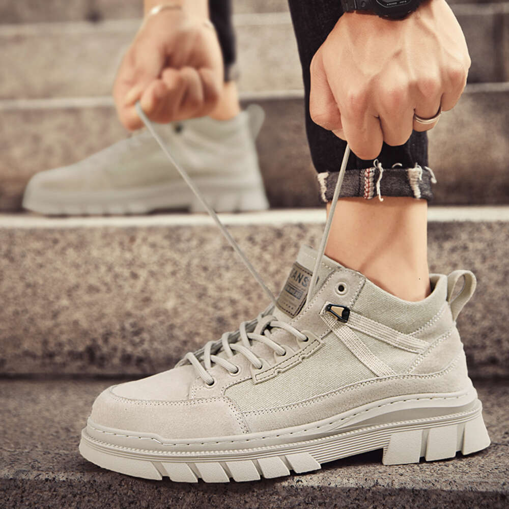 Our direct sales help men's autumn and winter non-slip walking burst lace-up casual shoes