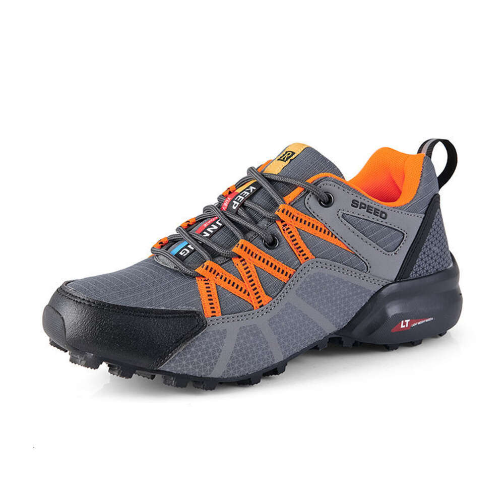 Ready to Ship Breathable Outdoor Climbing Non-slip New Arrival Hiking Shoes Man Waterproof
