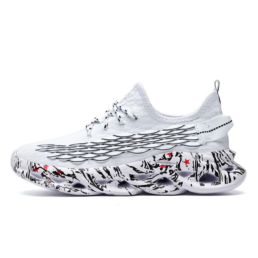 Factory direct comfortable four seasons flying mesh men's Fashion breathable sports shoes