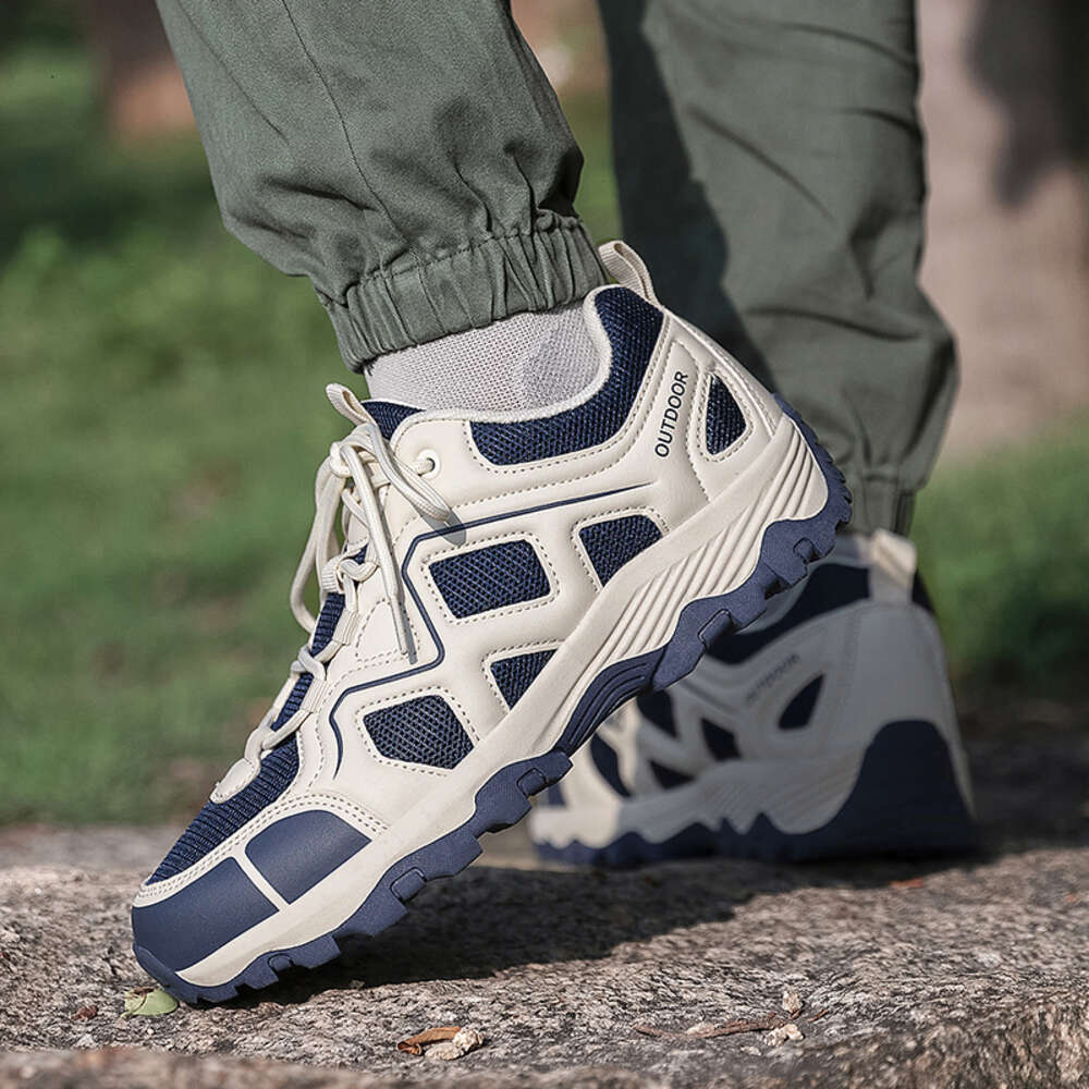 2023 High quality breathable outdoor midi boot height Waterproof hiking shoes for Unisex