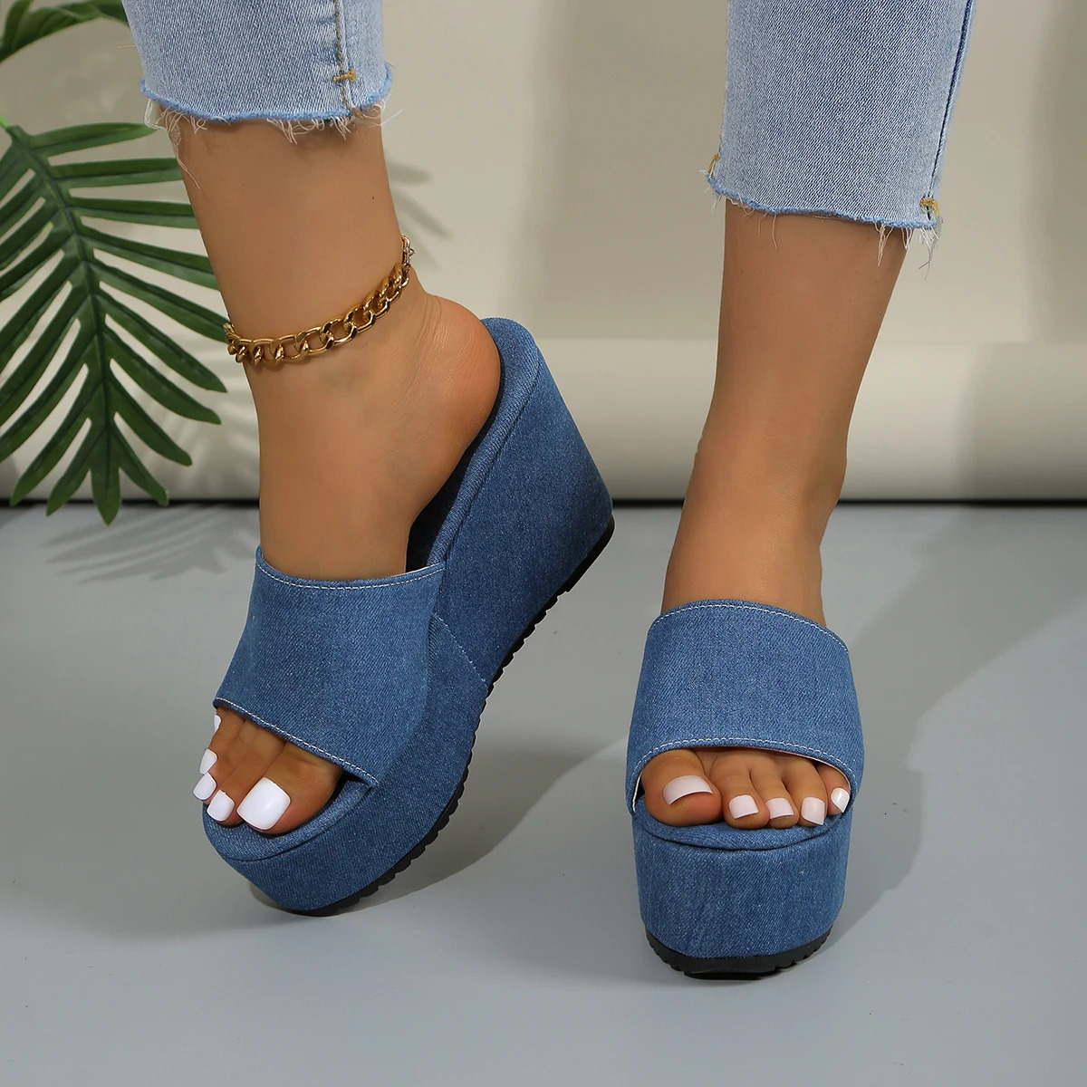 Home>Product Center>Sandals>Summer Womens Slide Platform Beach Flip Slide Trend High Heels Womens Shoes Pump Thick Slide 240611