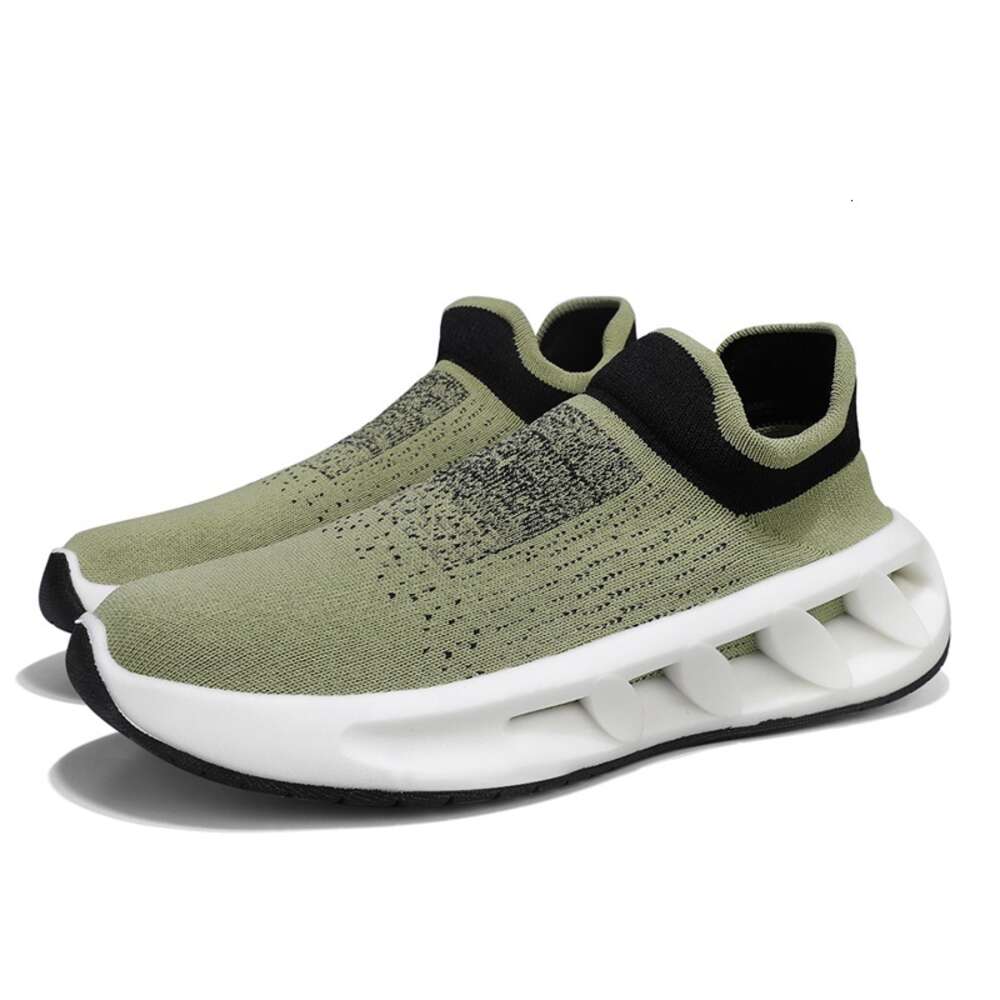 2024 New Popular Flying Weaving Lace up Sports Sneakers Men's Casual Breathable Mesh Shoes