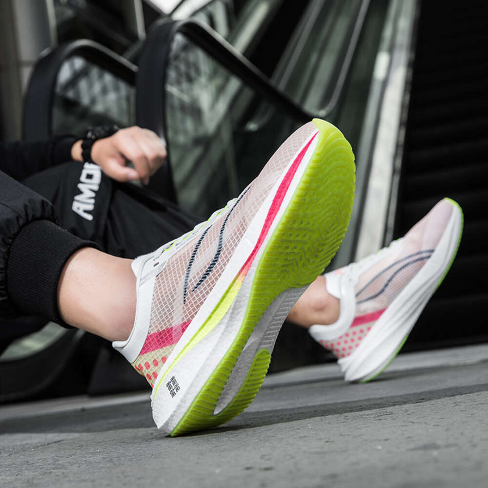 Factory wholesale fashion Air cushion sports walking breathable Lightweight mesh running shoes for man women