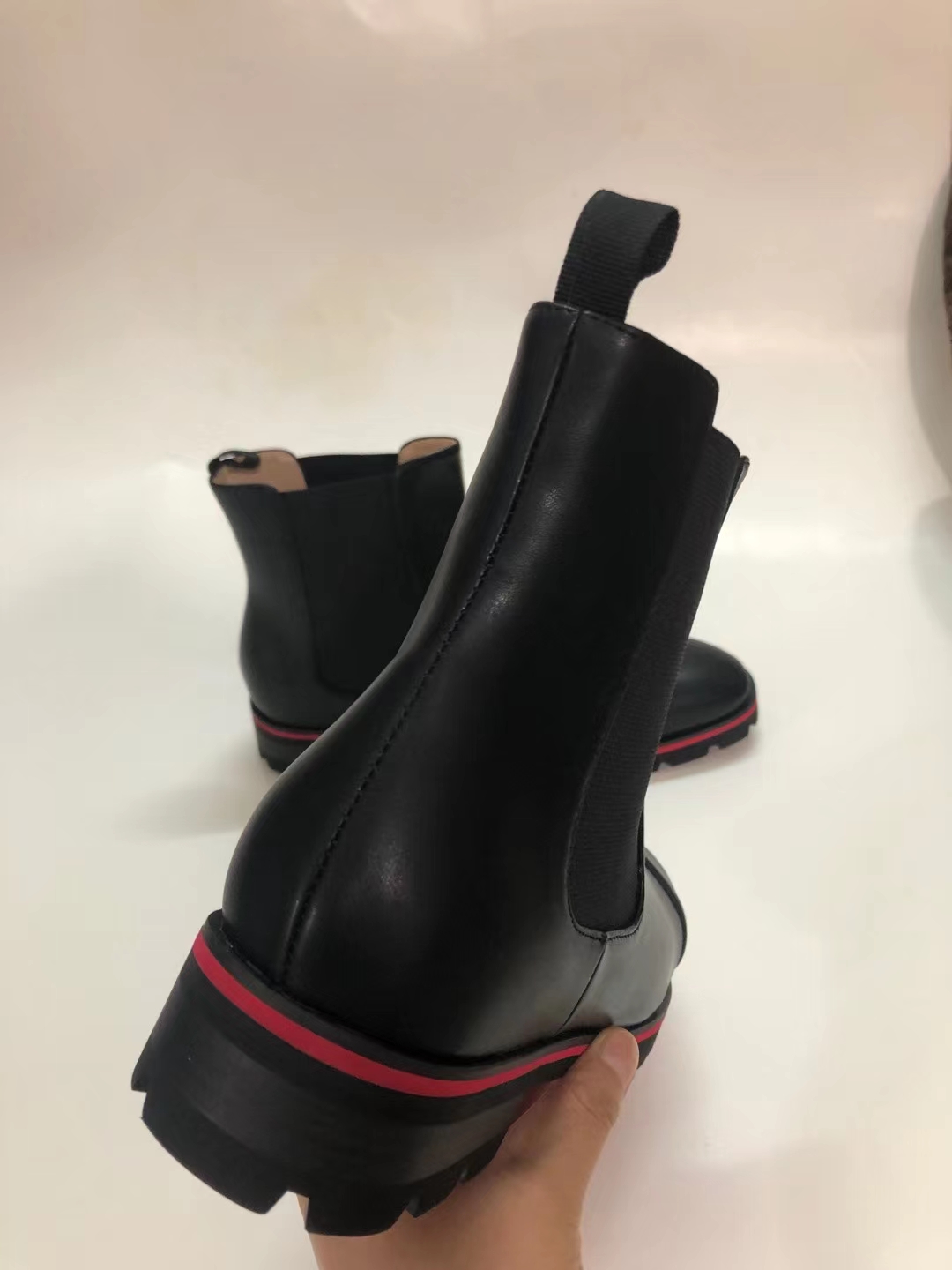 High Quality Men Boots Slip-On Low Heel Black Color High Top Botas Mujer Casual Ankle Motorcycle Shoes Leather Chelsea Boots