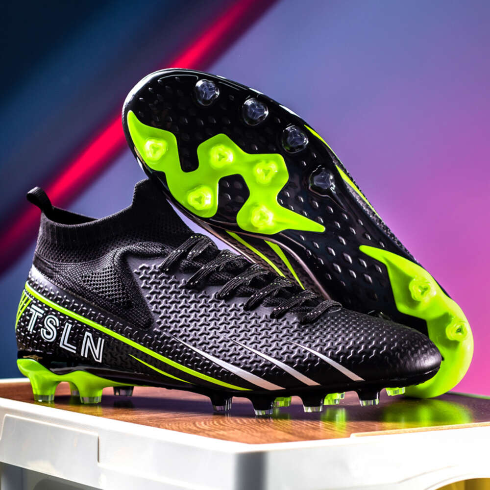 New quality Outdoor High top Non-slip Breathable Fashion sports FG Custom Men Football Soccer Shoes Boots