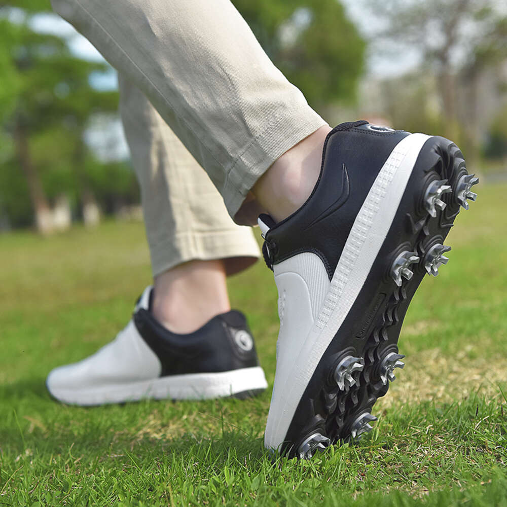 2023 Breathable Waterproof Non-slip Custom Quick Lacing Men Golf Shoes Spike Less Big Size 47