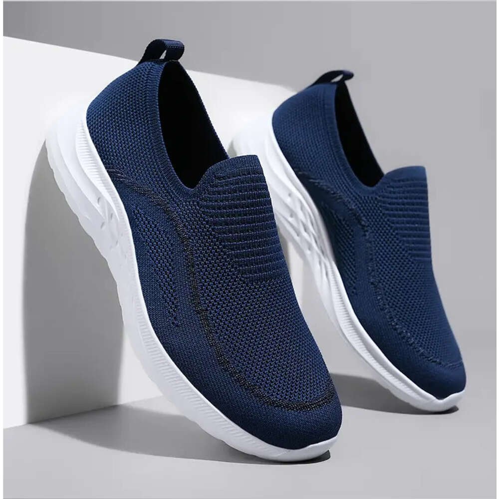 New Outdoor Fashion Sneakers Comfortable Size: 39-48 Walking Summer Lightweight Breathable Men Casual Running Shoes