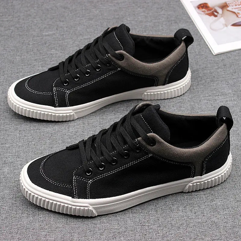 Mens Spring Canvas Shoes Breathable Lace Up Casual Mens Versatile Flat Bottomed Cloth Shoes Anti Skateboard Shoes Tenis 240612