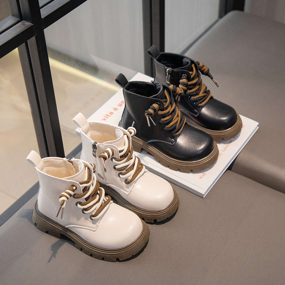 2023 Hot Selling Winter Kids Designer Children Non-slip Boys Girls Outdoor Snow Walking Warm Martin Boot Shoes