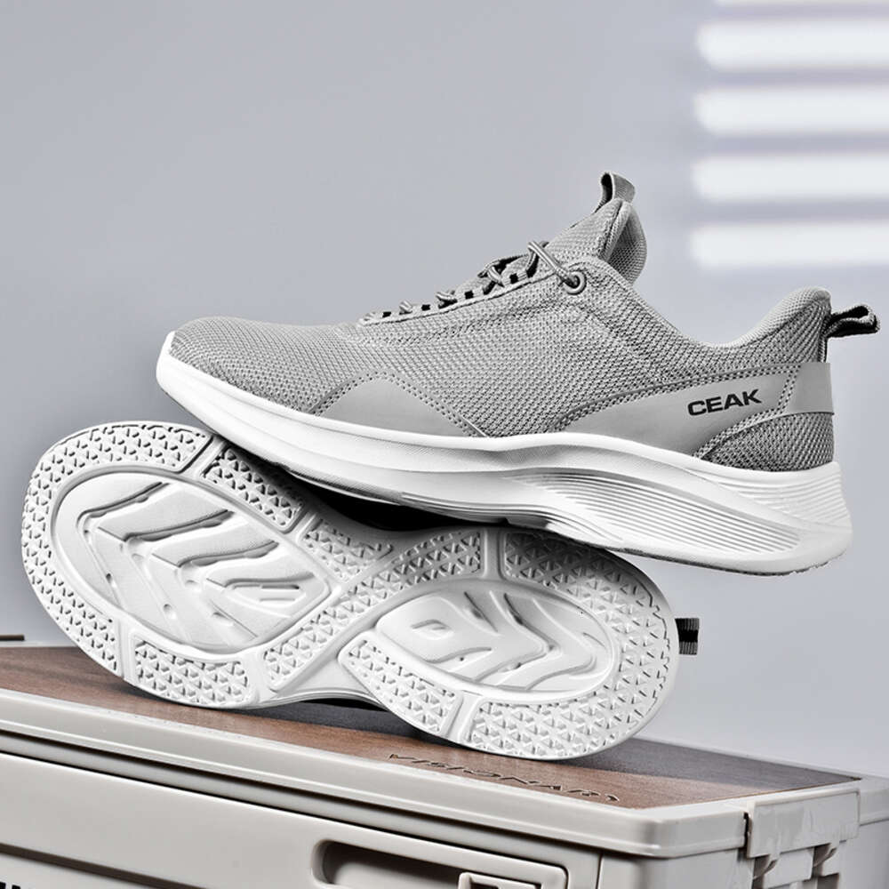 New breathable casual men's sports shoes non-slip walking style running sneakers