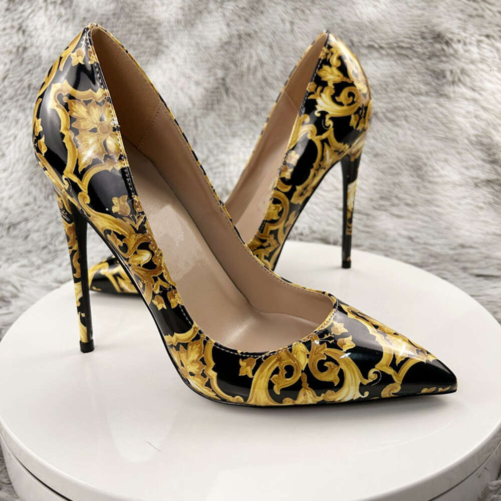 Noenname_Null Black Graffiti Colorful Pumps Sexy High Heels Wedding Party Women Shoes Stilettos Accept Customized