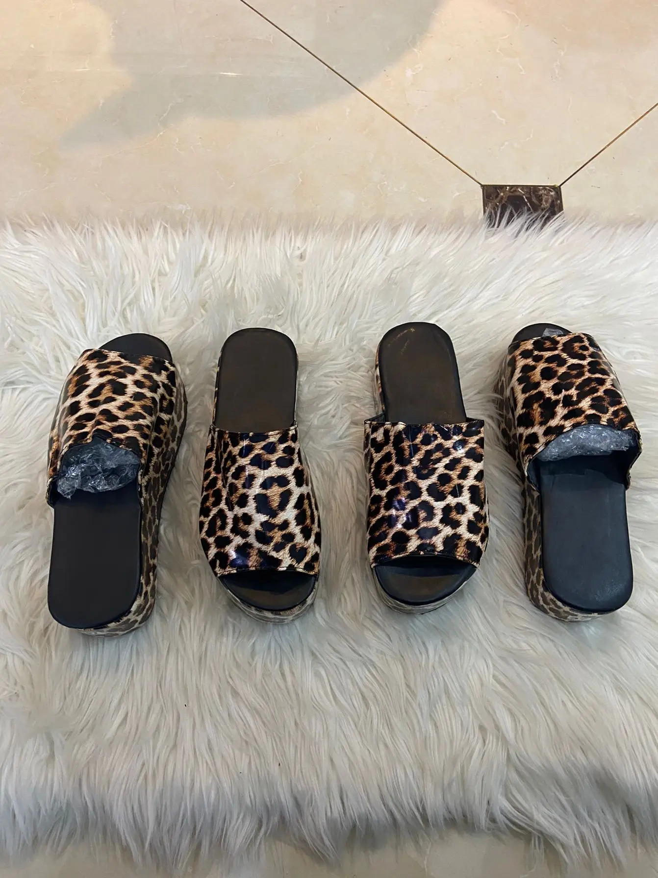 Womens Summer High Heels Smooth Beach Waterproof Platform Durable Sandals Outdoor Flip MS Slide 240611