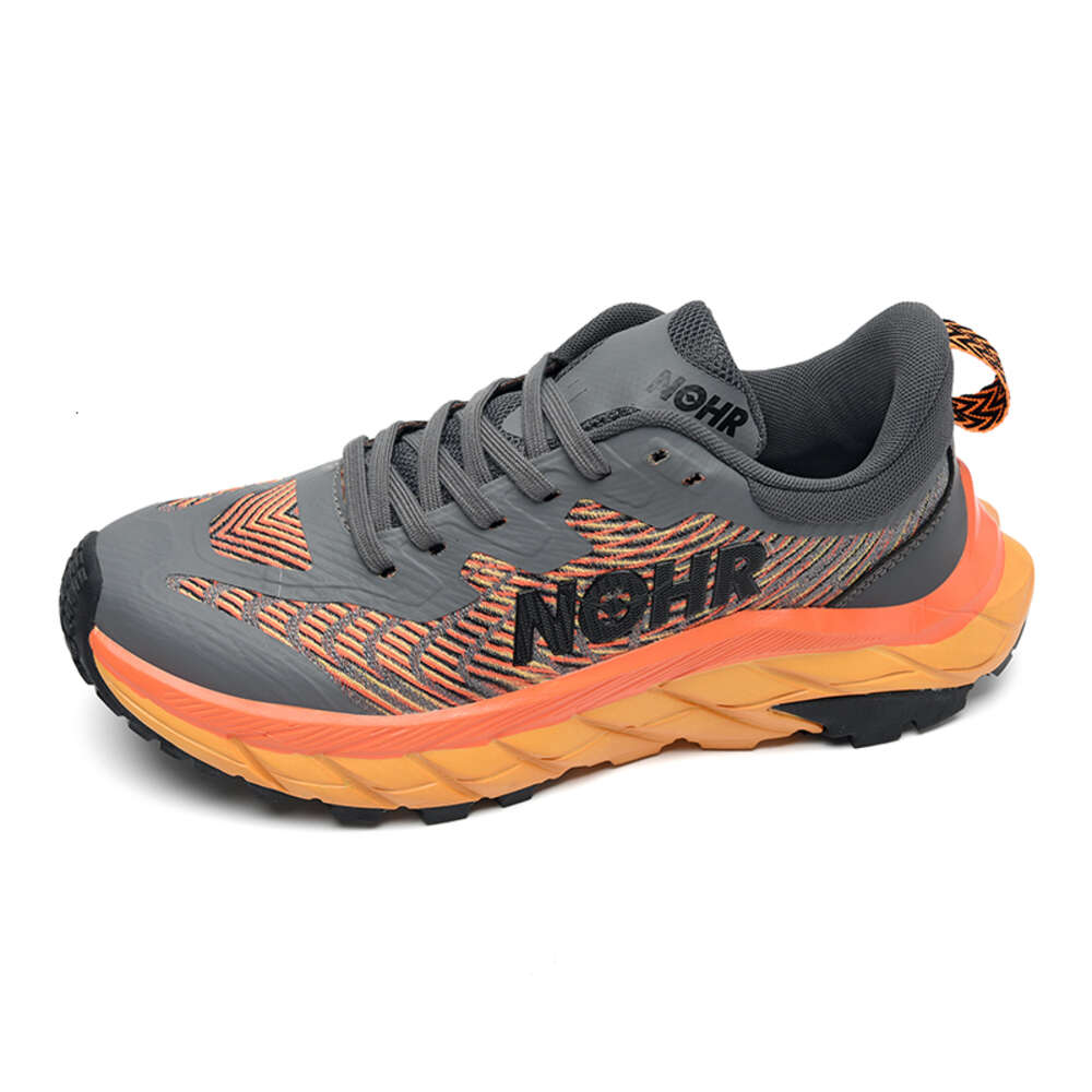 High quality outdoor hiking New fashion men's sneakers Comfortable breathable running shoes