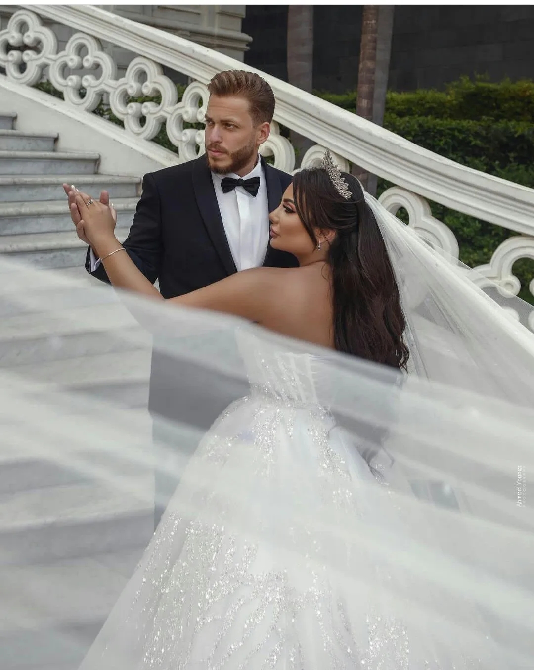 Gorgeous Arabic Dubai Wedding Dress Sweetheart Full Sequins Beads Satin Bride Gown Court Train Princess Vestidos De Novia Custom Made