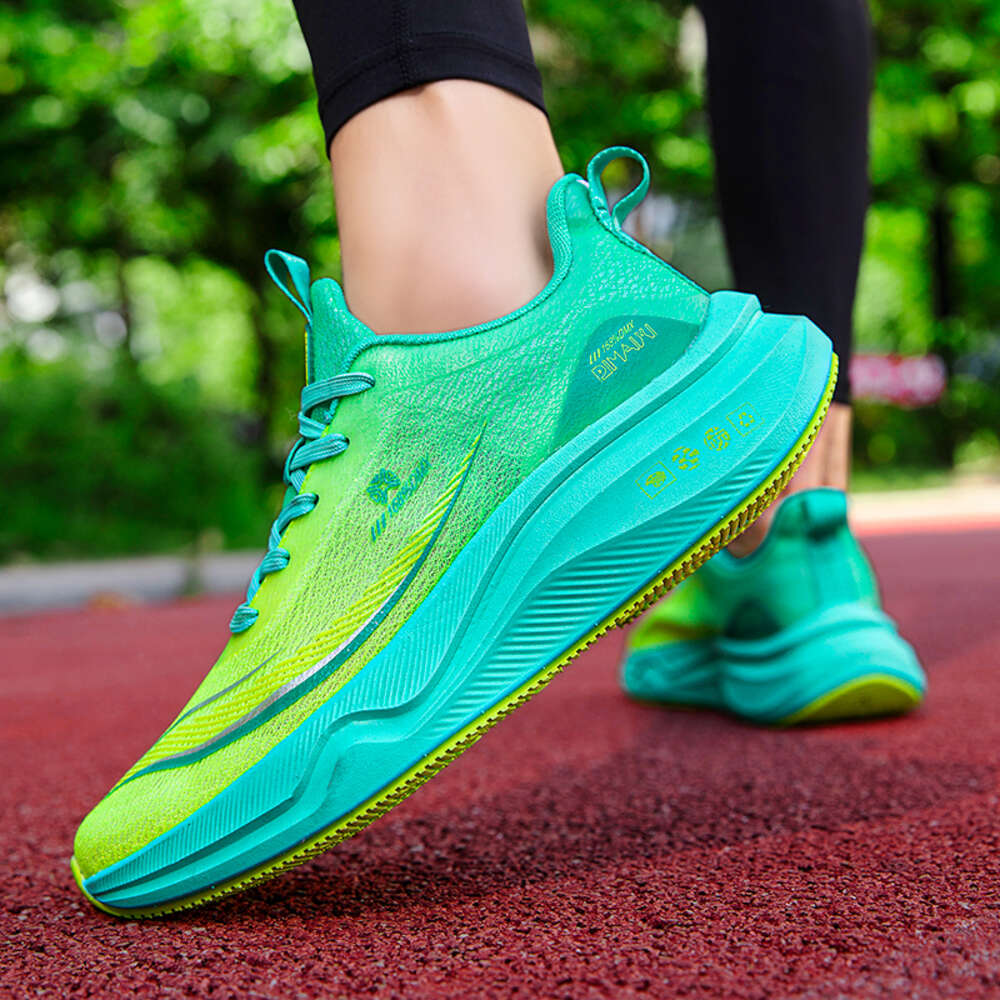 Wholesale Casual Light Walking Style Men Breathable Outdoor Men's Running Shoes