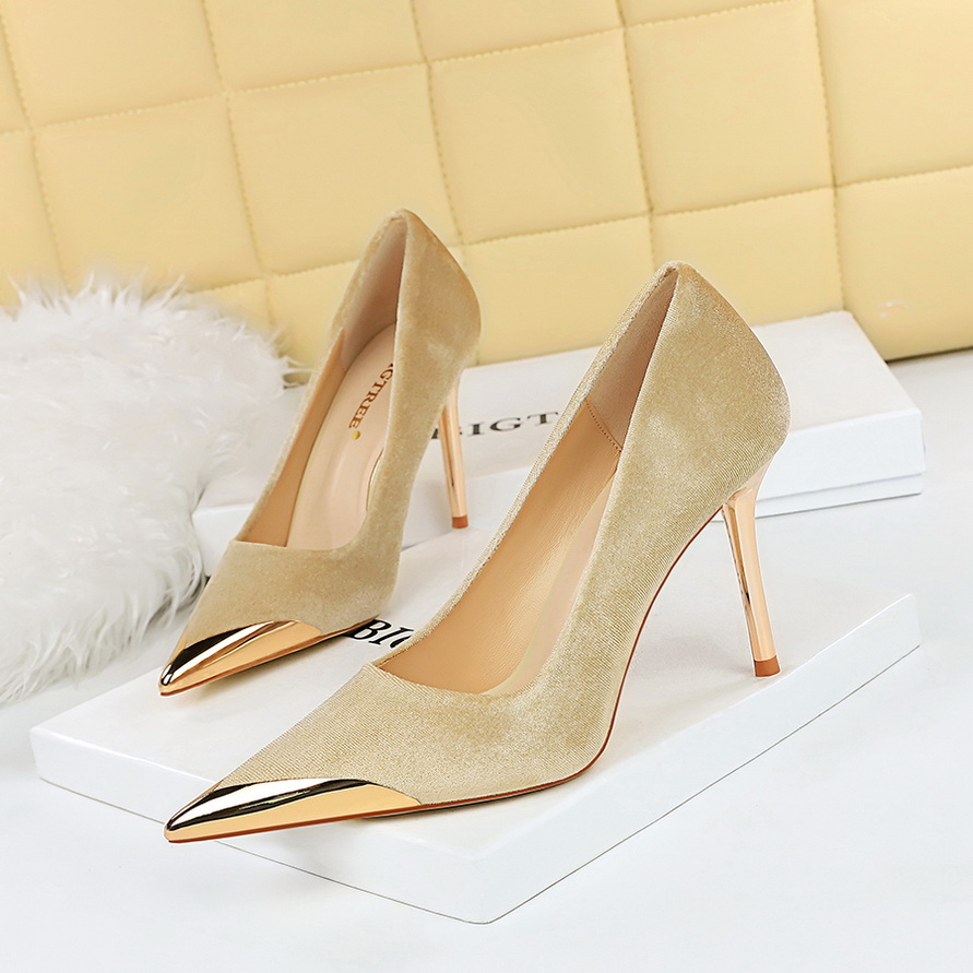 BIGTREE Women High Heels Evening Green Wine Red Pumps Scarpins Wedding Bridal Velvet Stiletto Heels Lady Fetish Metal Toe Shoes