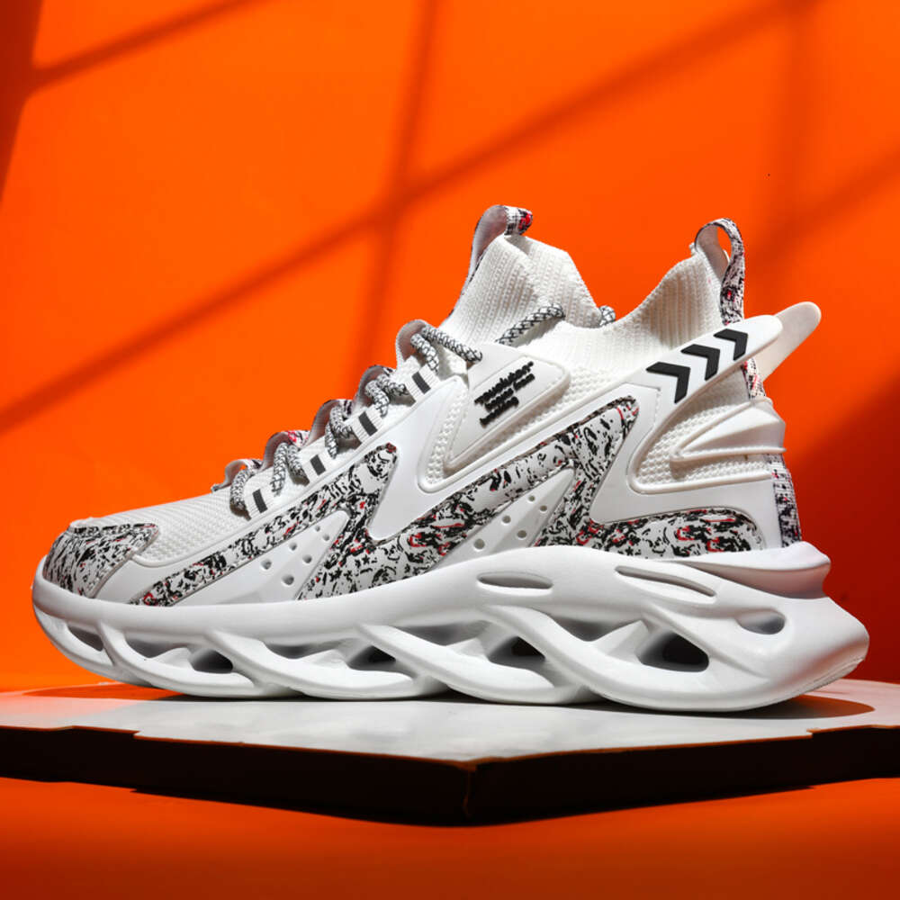 New fashion men's walking new shees non-slip sports hot selling outdoor basketball shoes