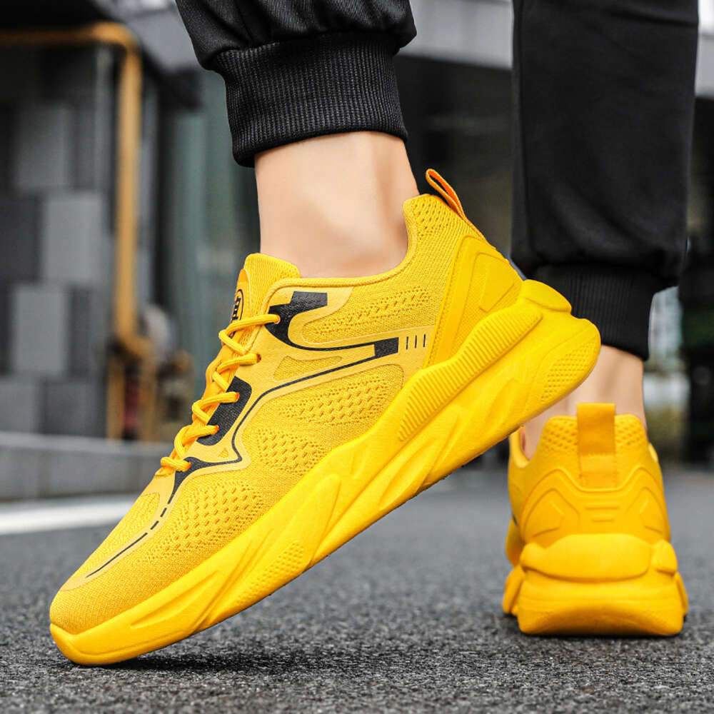 2024 new design flying weaving sneakers Breathable walking style comfortable men's casual shoes