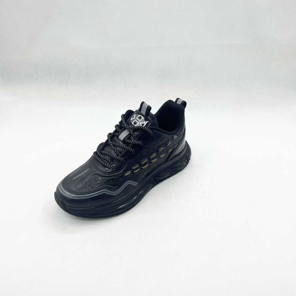 New design high quality walking custom leather running Waterproof anti-slip casual shoes for men