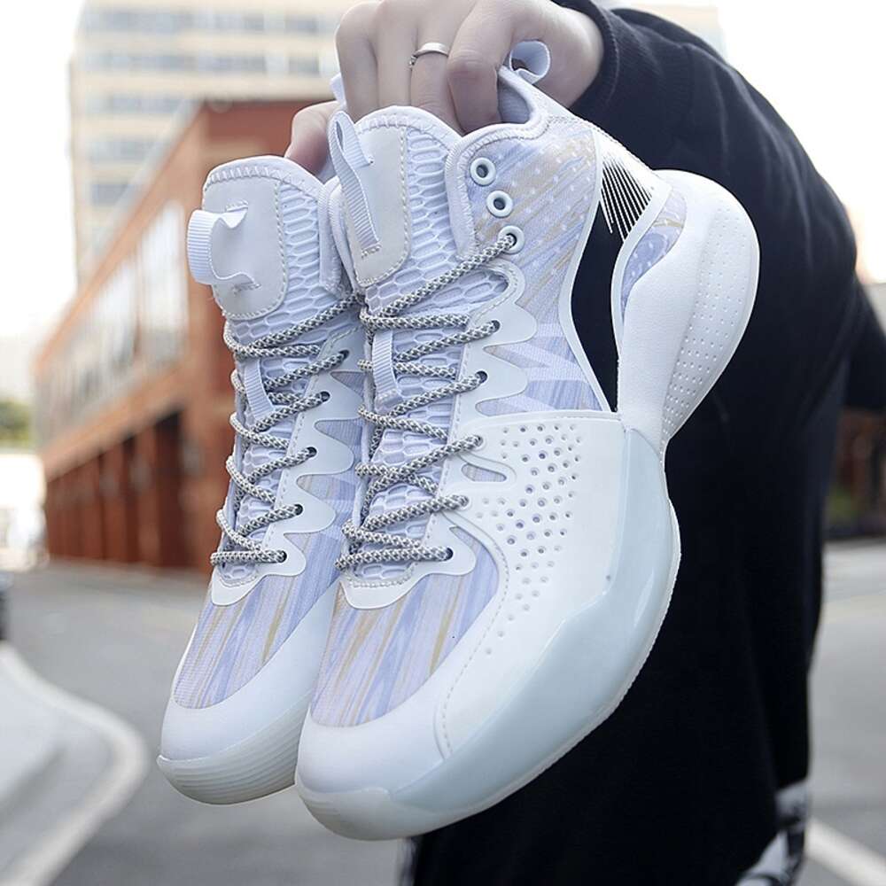 2022 New Non-slip Sneakers Men Street Master Outdoor Wearable Basketball Sports Shoes