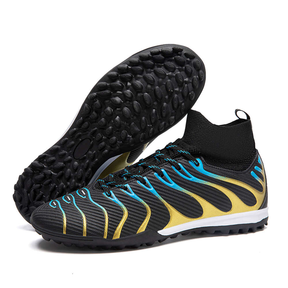 Fashionable and multifunctional sports classic Bora Sepato Chinese made football shoes