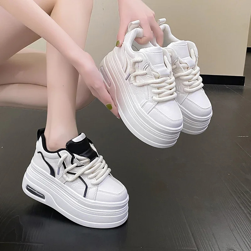 Fashionable platform sports shoes womens spring and autumn round shoelaces comfortable 8CM thick sole sports shoes black and white casual shoes 240611