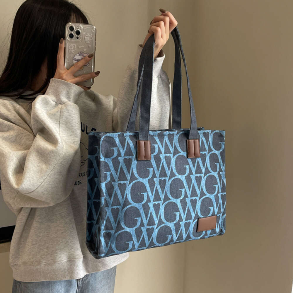Gentle Thai Woman Letter Tote Women's Small Print Canvas Handbag Fashion Shoulder Bag h6.19#29.97 ddmythur