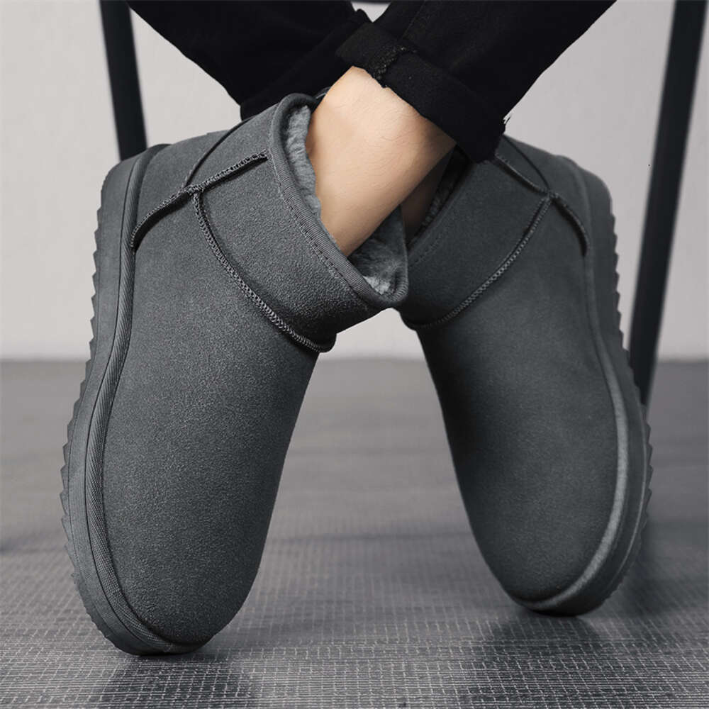 Classic design winter snow boots warm outdoor non-slip sneakers