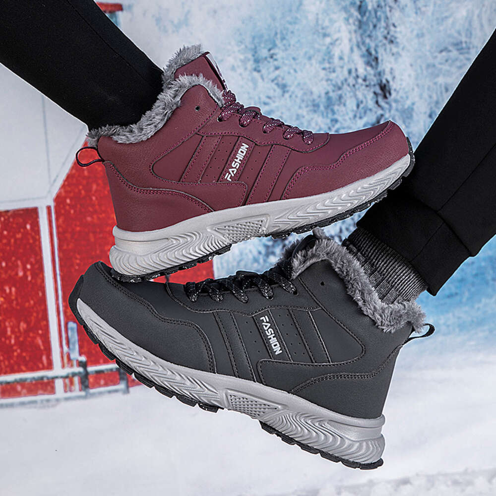 New design outdoor hiking winter warm sports cotton shoes plus cashmere walking men's snow boots