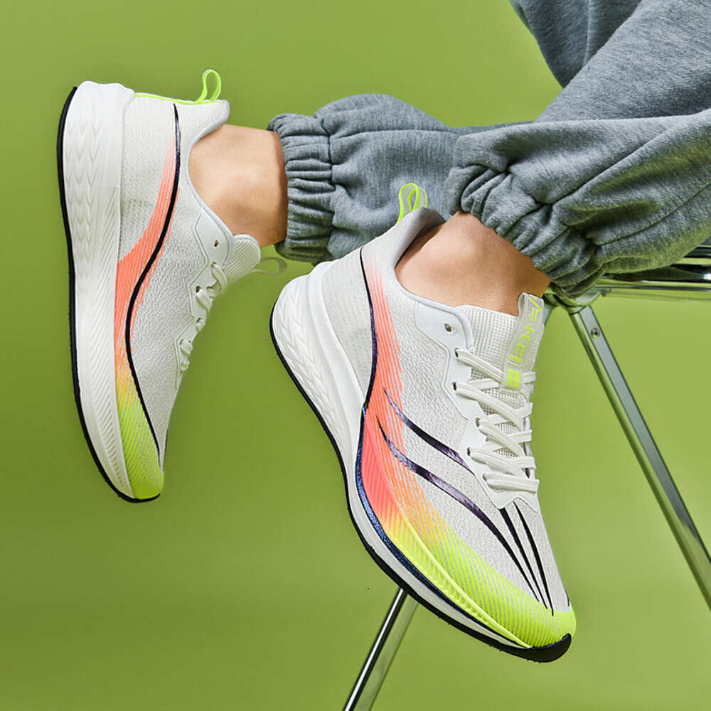 Outdoor Breathable Fashion Sneakers lightweight High quality Anti slip Sports Woman Men Casual Running Shoes