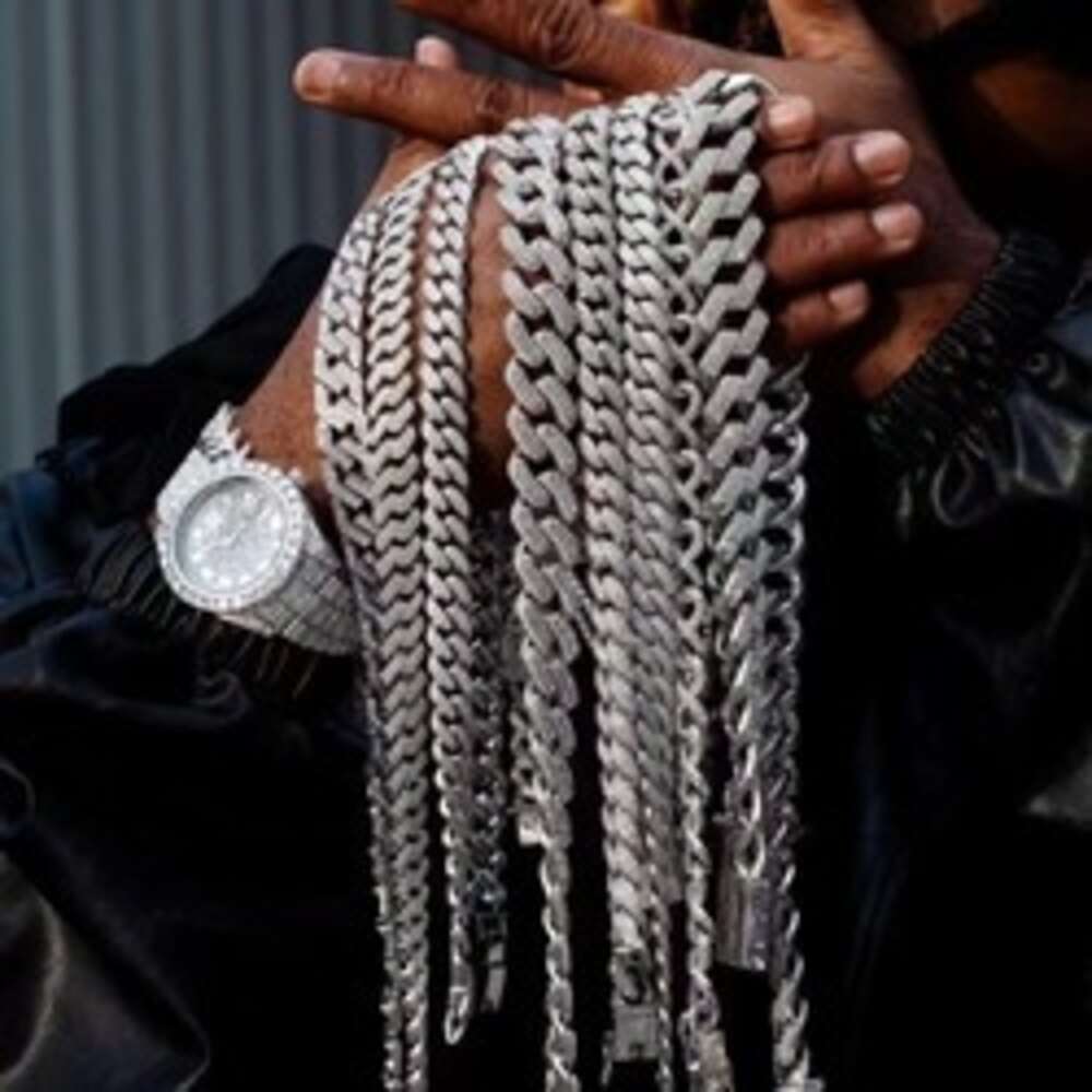 Foruixi Custom Moissanite Name Necklace Pendant Custom Cuban Link Name Necklace