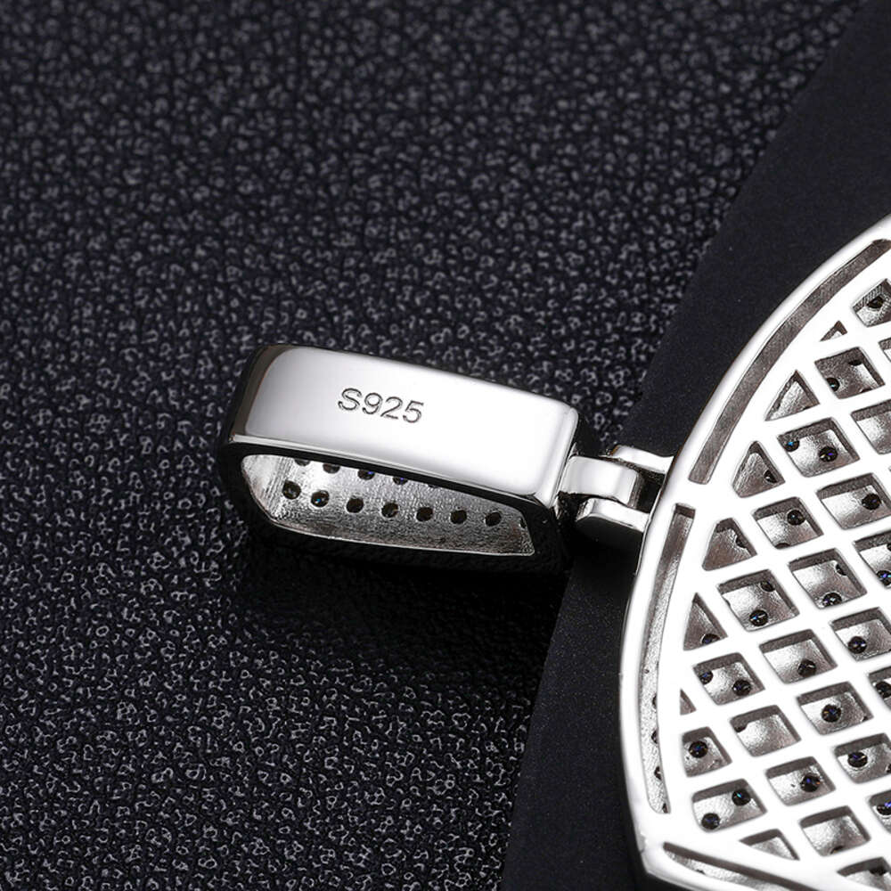New Arrival Hip Hop Jewelry 925 Sterling Silver Micro Pave Vvs Moissanite Diamond Iced Out Bling Dog Tag Sign Pendant Necklace