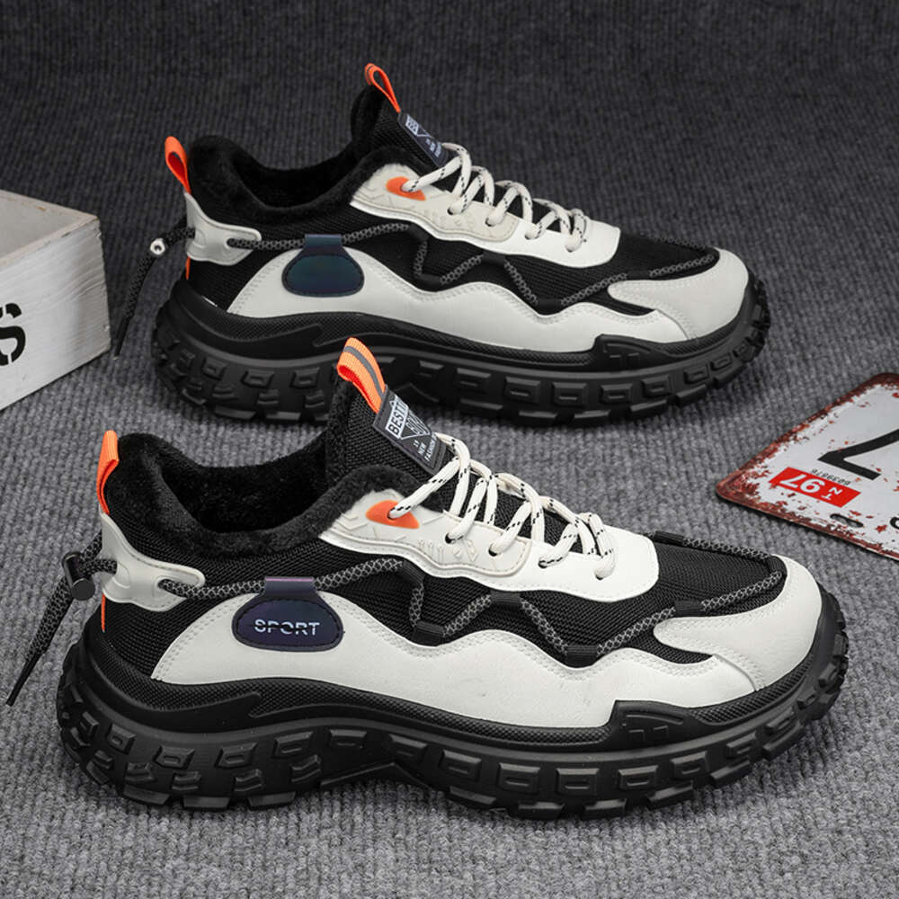 Autumn and winter hot sale of new tire sole plus cashmere cotton casual men's shoes