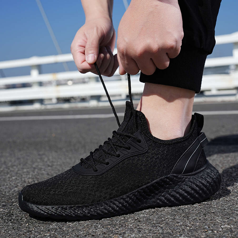 24-hour send out goods new fashionable sports lightweight breathability Men running shoes