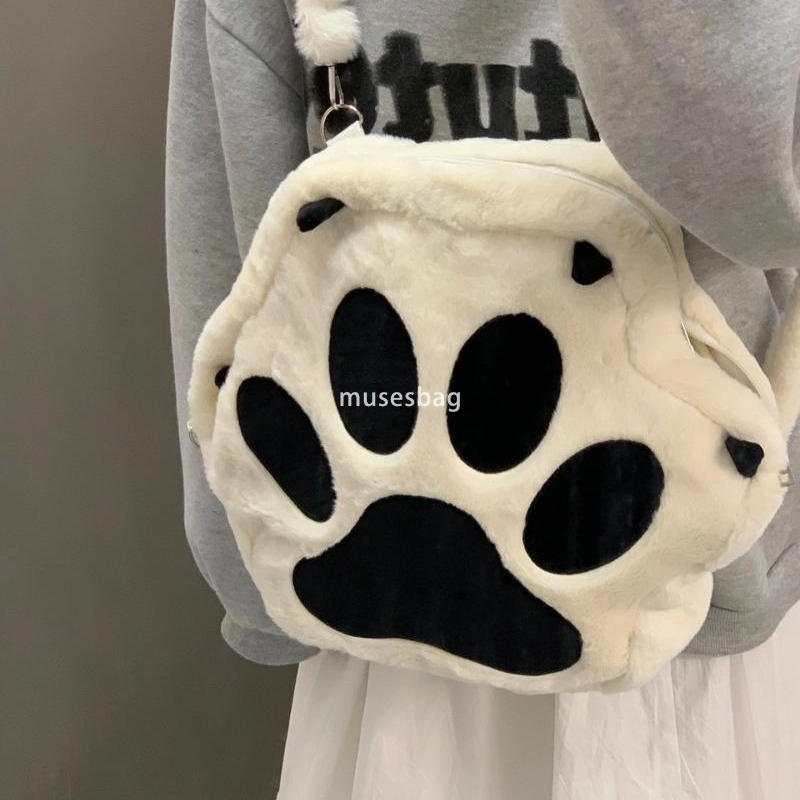 Autumn and Winter Cute Cat Claw Bag Plush Backpack for Women New Small and Popular Plush Bag Student Classroom Commuting Backpack