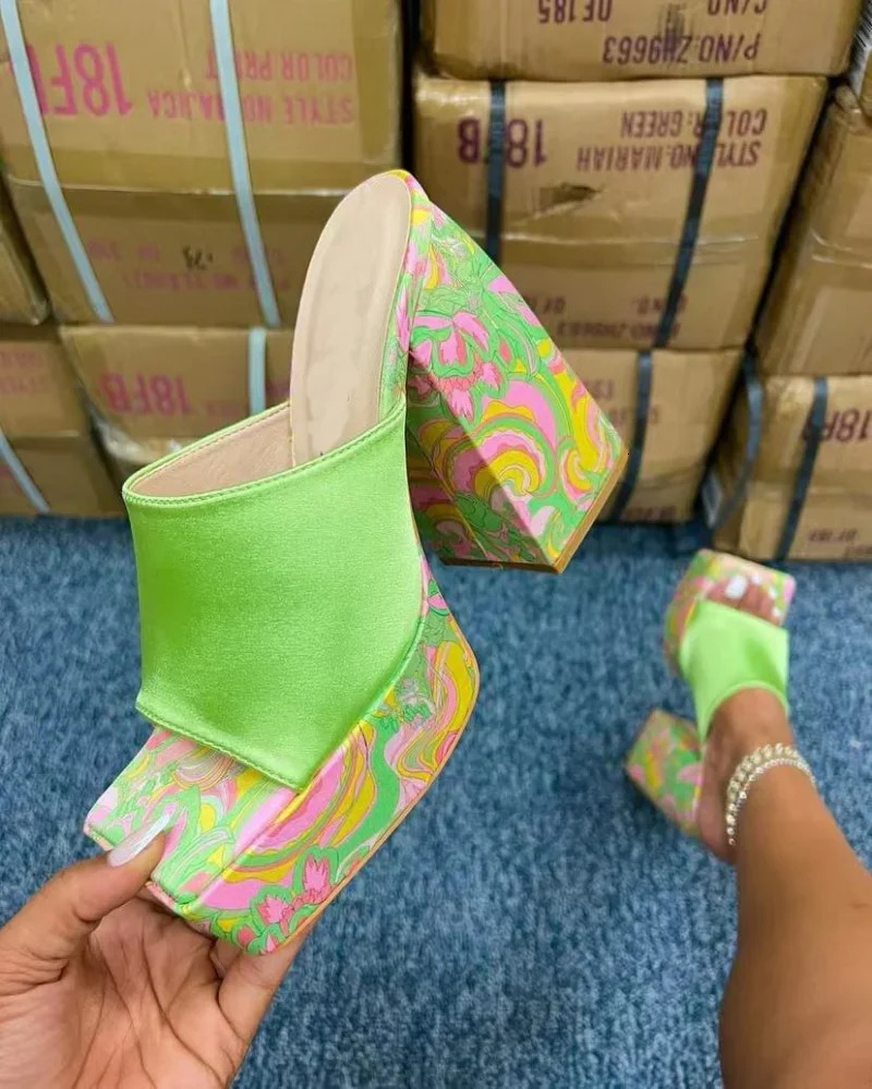 Printed thick high heels sandals for womens skates summer sexy Peep Toe party square Toe platform sandals 240611