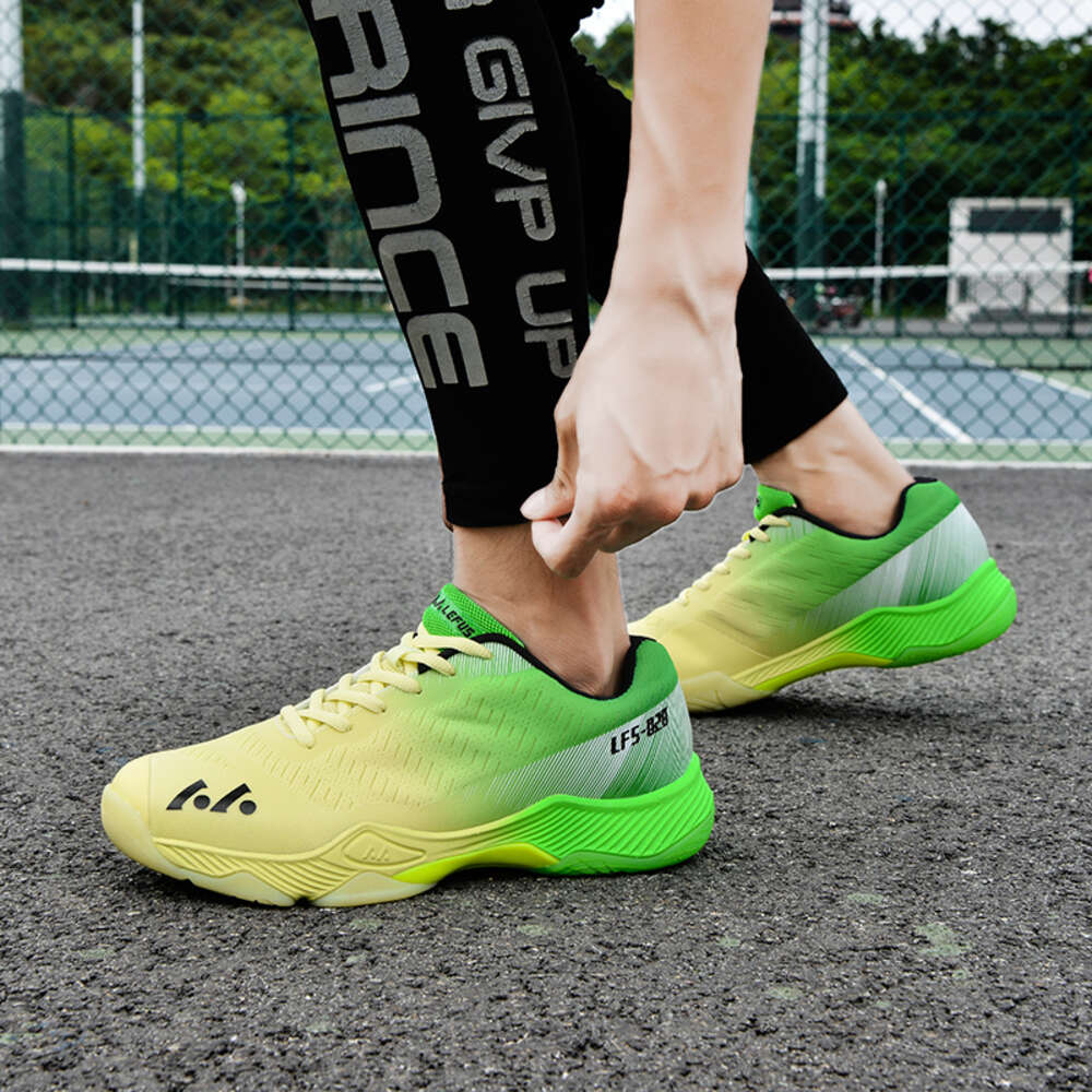 2023 Microfiber Leather Upper Men's And Women's Sports Tennis Breathable Non Slip Jumping Badminton Shoes