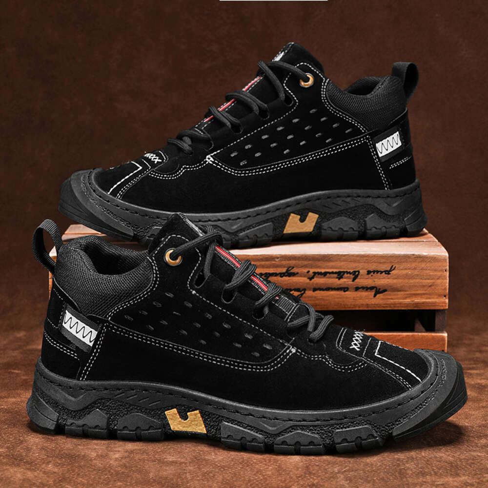 2022 High Quality Men's Mountain Climbing Outdoor Cross-country Sports Casual Fashionable Hiking Shoes