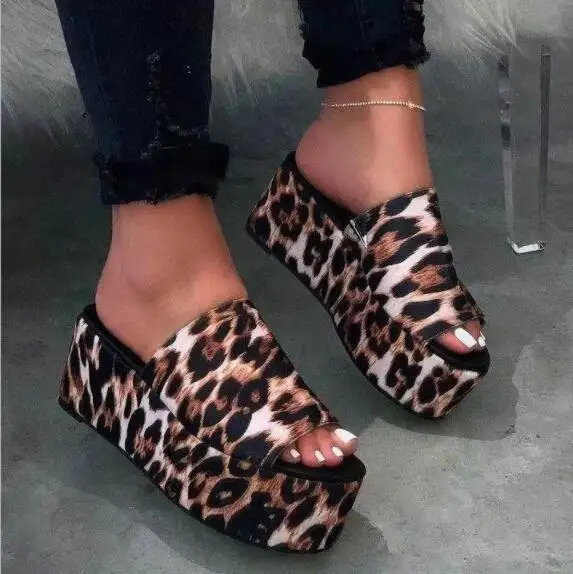 Womens Summer High Heels Smooth Beach Waterproof Platform Durable Sandals Outdoor Flip MS Slide 240611