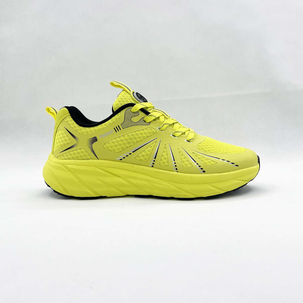 Latest design lightweight men's sneakers Custom casual summer breathable running shoes for men