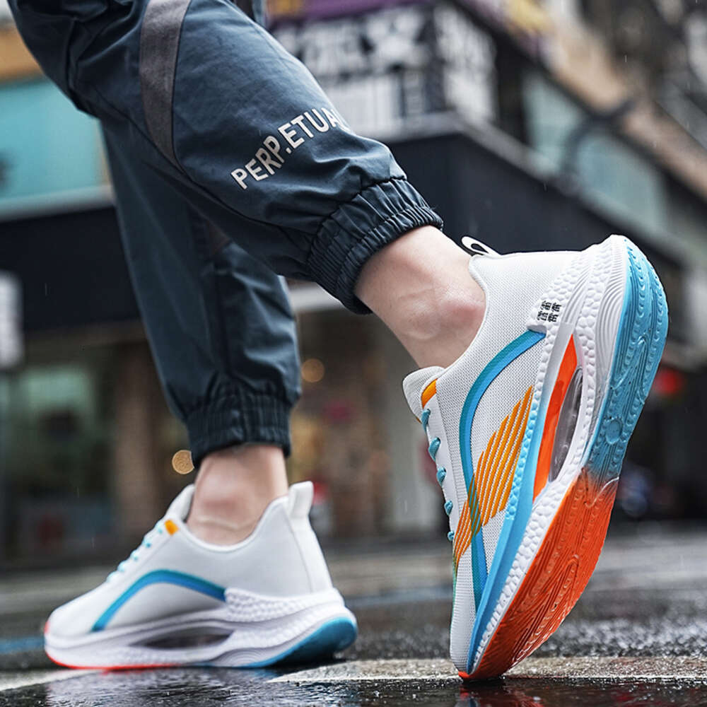 High quality Outdoor Fashion Sneakers Mesh Breathable lightweight Air cushion Sports Woman Men Casual Running Shoes