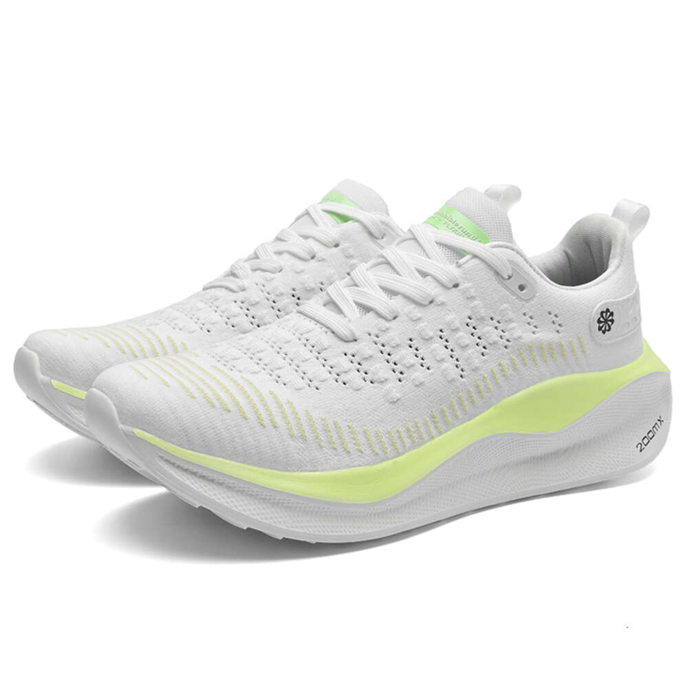 2024 Wholesale New Model Soft Sole Walking Style Breathable Men Running Sport Shoes