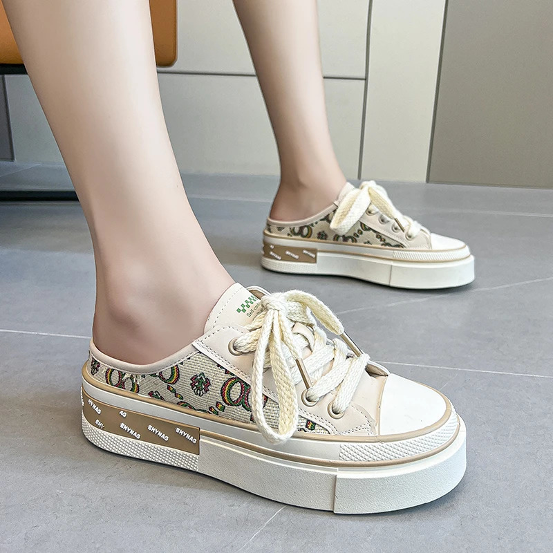 Womens slider fashion womens treasure head half slider wearing young girl sports shoes style muffin lace casual canvas platform shoes 240611