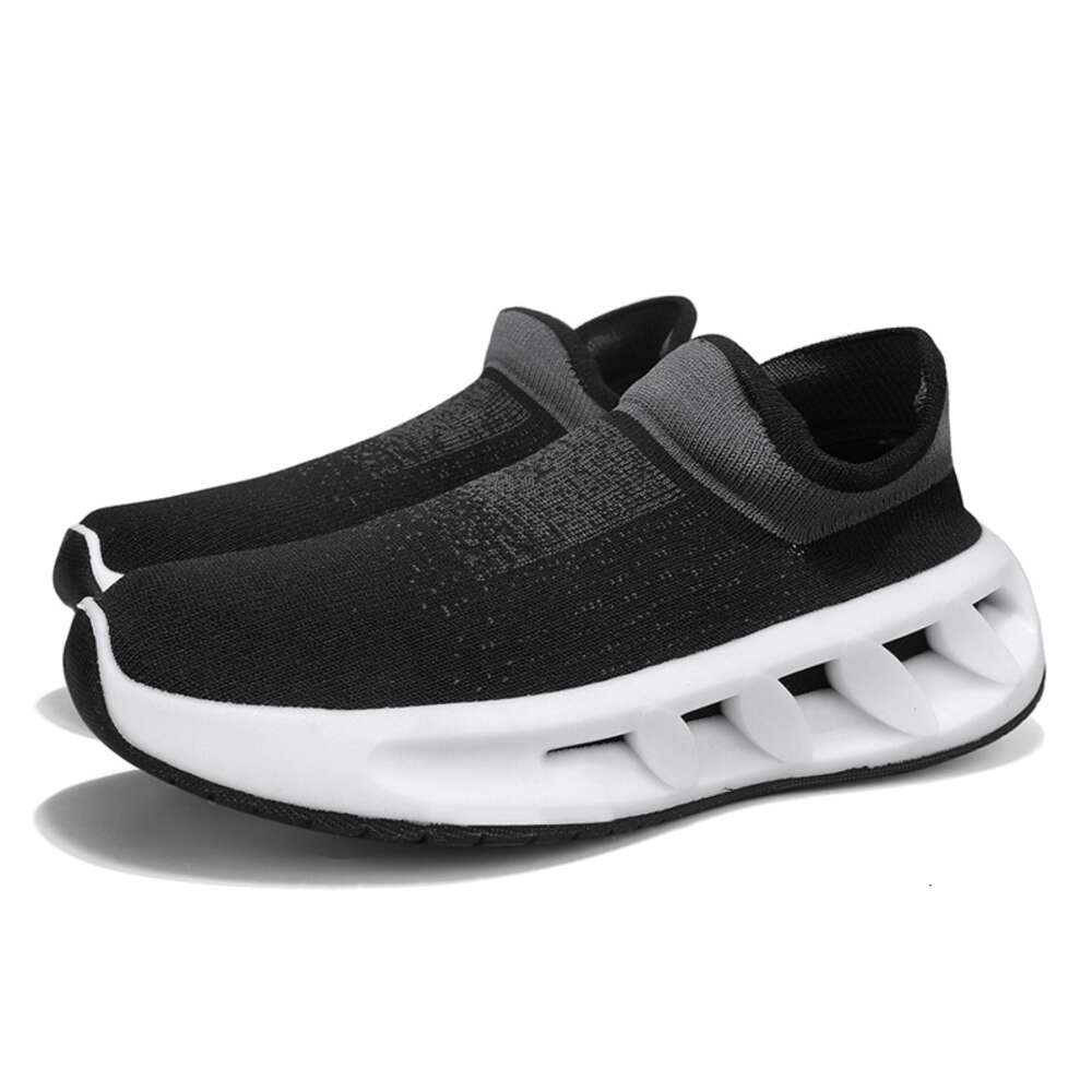 2024 New Popular Flying Weaving Lace up Sports Sneakers Men's Casual Breathable Mesh Shoes