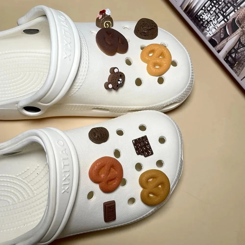 Ins Cute Food Shoes Emblem Cookie Cake Emblem for Small and Exquisite Clogs Shoe Buckle Accessories Decoration 240611