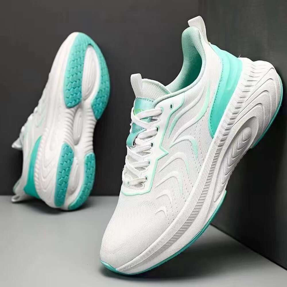 2024 Summer New Fashion Sports Walking Breathable Lightweight Men's and Women's Running Shoes