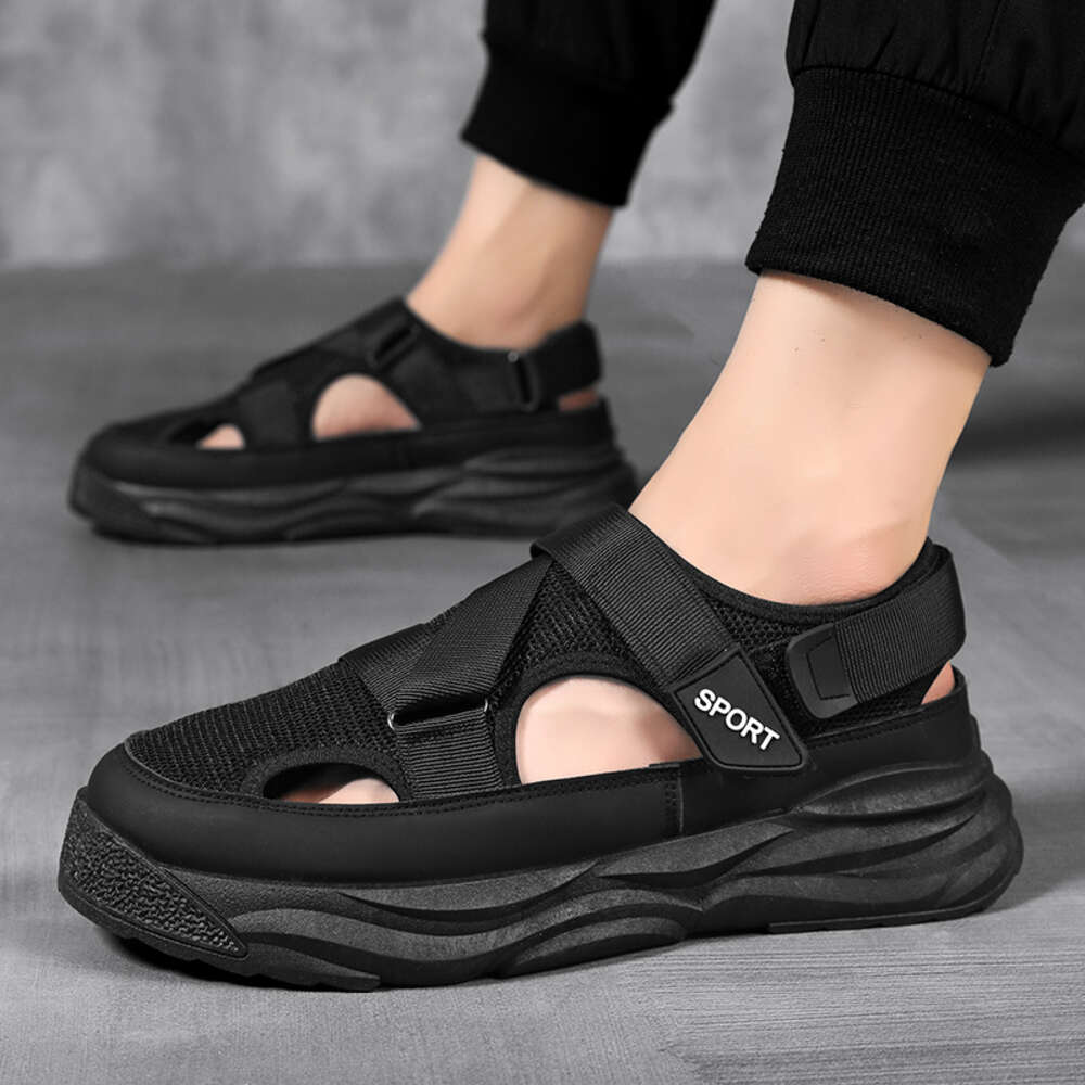 New Summer Outdoor Sports Anti-Slip Anti Odor Men' s Casual Thick Outsole Beach Sandals For Men